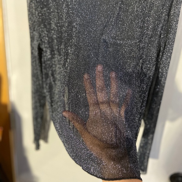Sheer glitter long sleeve - Picture 2 of 3